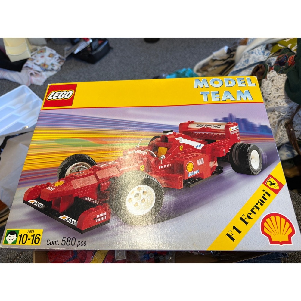 LEGO Model Team 2556 F1 Ferrari Formula 1 Race Car Shell Promo 580 pcs 1998